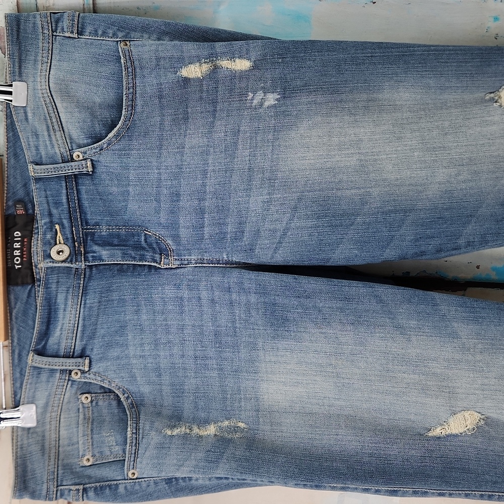 Torrid Premium Stretch Luxe Skinny Jeans Women's 14R 10625096 - Picture 3 of 8